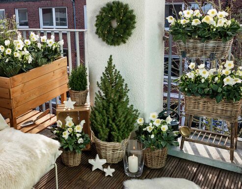 Boho-style balcony decoration